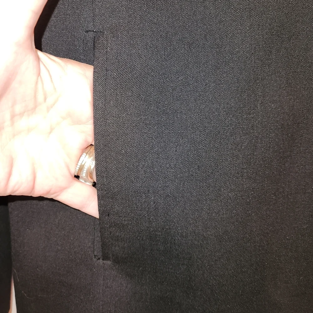 Pendleton Black Wool Blazer Size 12 Classic Tailored 3 Button Career Jacket
